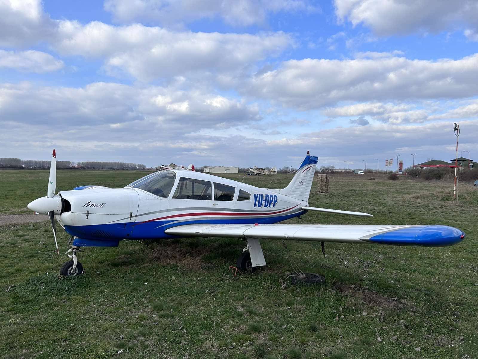 Piper PA-28R-200 Arrow II