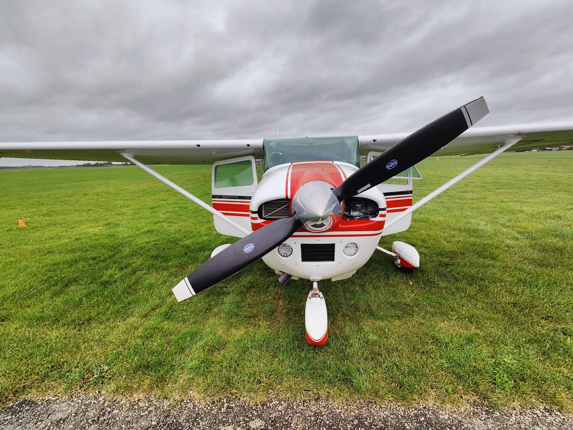 Cessna 182 Skylane P